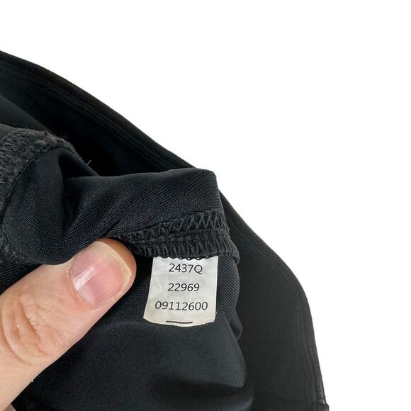 Spanx Faux Leather Leggings Black Petite Small - Picture 11 of 11